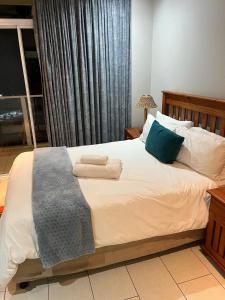 201 St Tropez, South Coast