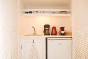 Athiri by A Terre Cave Villas