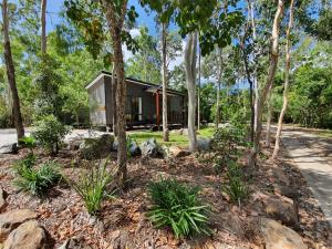 Airlie Beach Eco Cabins - Adults Only