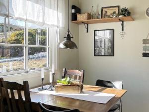 6 person holiday home in Höviksnäs-By Traum