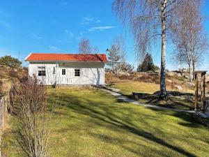 6 person holiday home in Höviksnäs-By Traum