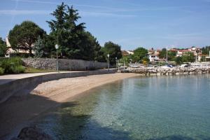 Family-friendly apartments with swimming pool Vantacici, Krk - 19303