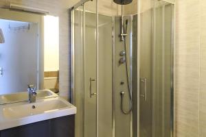 House on Emerald Coast near GR34 Trail