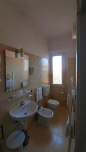 Basic Triple Room room in Albergo Moderno