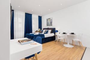 Studio Cracow Starowiślna 41 & 43 by Renters