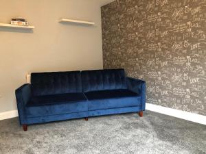 Hill House - 5 Mins Merry Hill - Perfect for Contractors & Families