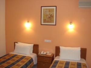 Tzovanna Studios Evia Greece