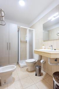 OLIVIA SUNSET Perfect Stay by Sunkeyrents