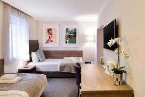Twin Room room in Hotel Opera Garni