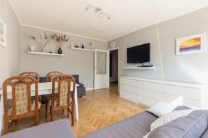 Krasiński Garden 2-bedroom Apartament