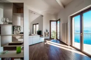 Argegno Wonderful View - by MyHomeInComo - Schignano