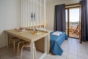 Piranthou Studios & Apartments