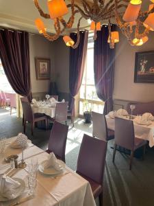 Hotels Le Grand Hotel : photos des chambres