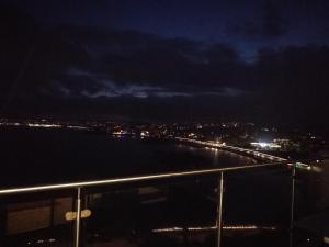 Panoramic sea views, sleeps 4, Torquay