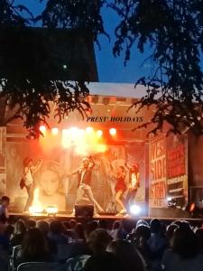 Bungalow confortable à Onzain avec piscine partagée