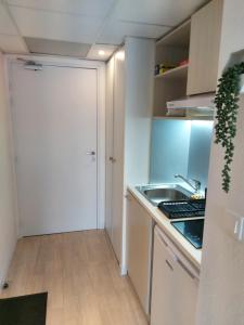 Appartements L'ETHNIK--STUDIO--TOUT CONFORT--CLIM--WIFi : photos des chambres