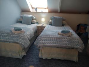 cwmddol fawr cottage