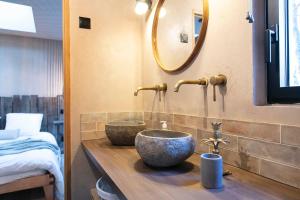 Maisons de vacances Bain de foret - Lodges Cosy & Spa : photos des chambres