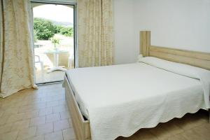 Apartment in Île Rousse near Sandy Beaches
