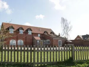 Hunters Moon - Edwin Loach