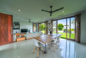 Villa Balangan Sunset - Amazing 4 bdr villa in Balangan with OCEAN VIEW