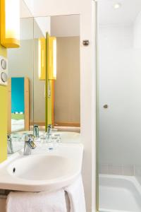 Hotels ibis budget Paris Porte de Vanves : Chambre Lit Queen-Size Standard avec Lits Superposés