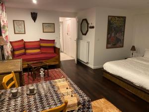 B&B / Chambres d'hotes Les Cabanons : photos des chambres