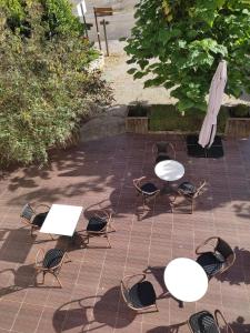 Hotels Hotel des Voyageurs : photos des chambres