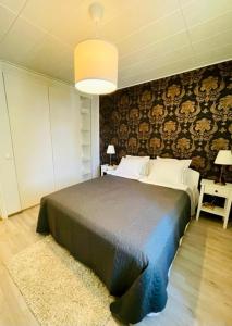 Ilona Apartments - "The City Condo"