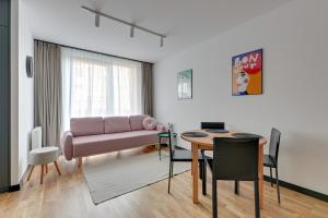 Dwie Motławy Riverside & Parking by Downtown Apartments