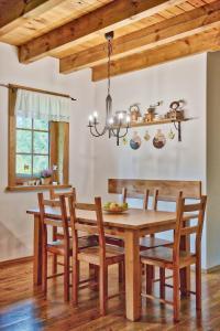 DOM POD STRZECHĄ NA KASZUBACH