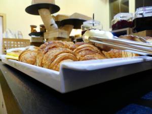 Hotels Logis Hotel Des Bains : photos des chambres