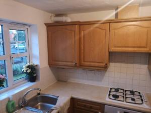 Quiet residential area within easy reach to town