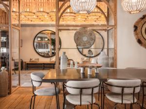 Hotels Maisons du Monde Hotel & Suites - Marseille Vieux Port : photos des chambres