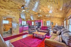 Bemus Point Retreat about 3 Mi to Chautauqua Lake - Falconer