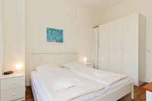 Strandstraße 16 Strandstraße 16-02