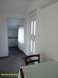 Apartment in Novi Vinodolski with sea view, terrace, air conditioning, Wi-Fi (3667-4)