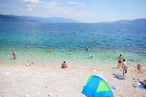 Apartment in Novi Vinodolski with sea view, balcony, air conditioning, Wi-Fi (3667-1) 