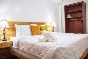 Hotel and Dive Center Roatan Yacht Club