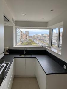 Florence at Sea, Luxe 3 slpk app met zonnig terras, gratis parking