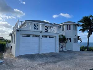 PARLATUVIER 4 bedroom ocean view home