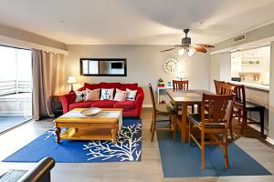 Lodge by the Sea & Fox Lodge