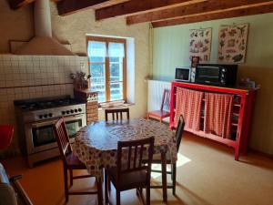 Maisons de vacances Gite Vandieres, 7 pieces, 10 personnes - FR-1-584-64 : photos des chambres