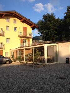 Via Fantoni 4