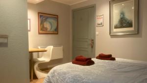 B&B / Chambres d'hotes Le Surmelin Bed & Breakfast 'Ombres' : photos des chambres