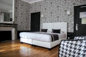 Hotels Hotel Le Petit Perier : photos des chambres