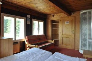 Comfort Triple Room with Shower room in Penzion U Kotle
