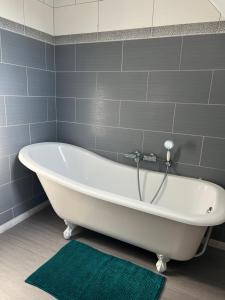 Maisons de vacances Gite du Ruisseau de la Renne : photos des chambres