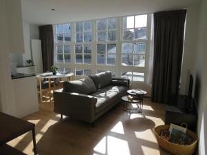 APARTAMENTOS ARMANYA 3