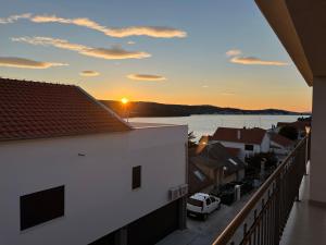 Villa Pina Tisno Apartment Luca 4-6 Pers